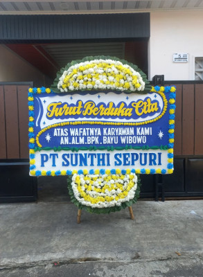 Papan Bunga Duka di Pulau Patai